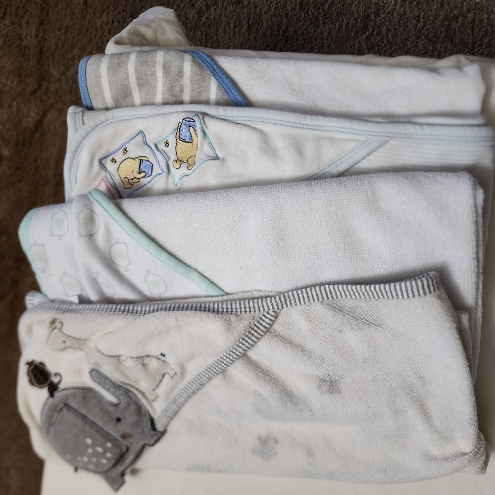4 bath towels infant